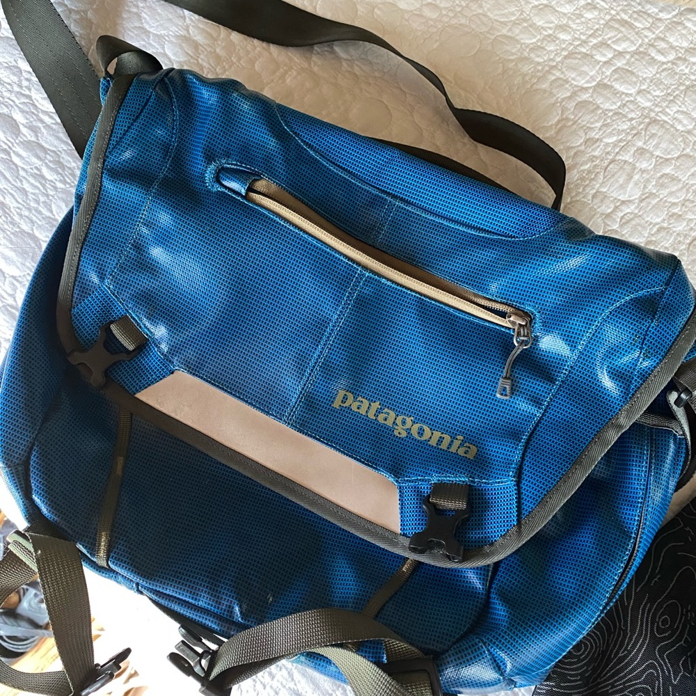 Patagonia crossbody